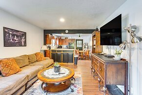Peaceful Acreage: Sioux Falls Home w/ Grill!