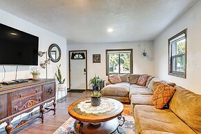 Peaceful Acreage: Sioux Falls Home w/ Grill!