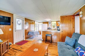 Cayuga Lake Cottage: Private Dock & Deck!