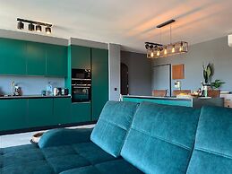 Caparica Surf Retreat