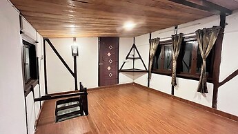 Mount Olympus Lounge