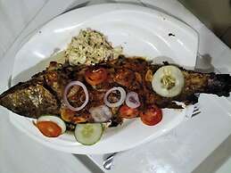 Binos Inn Hotel and Suites