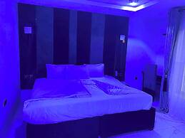 Binos Inn Hotel and Suites