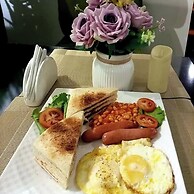 Rosrit Hotel and Suites