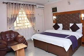 Rosrit Hotel and Suites