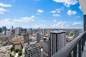 Luxury PH 51st Floor City Views