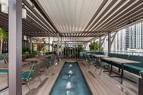 Luxury PH 51st Floor City Views