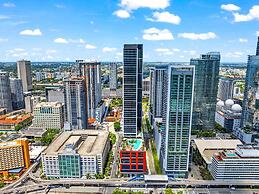 Luxury PH 51st Floor City Views