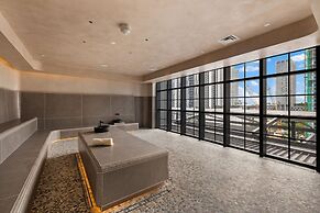 Luxury PH 51st Floor City Views