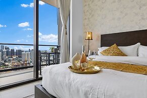 Luxury PH 51st Floor City Views