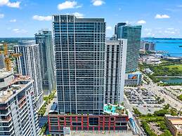 Luxury PH 51st Floor City Views