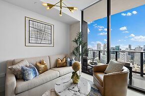 Luxury PH 51st Floor City Views