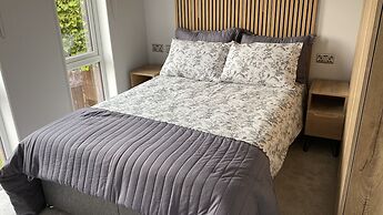 Tranquil Lodge Retreat in Wells