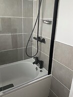 Tranquil Lodge Retreat in Wells