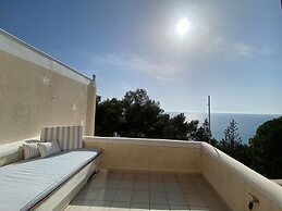 Salanti Get Away Villa