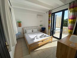 Salanti Get Away Villa