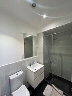 Easy Stay at Embassy Gardens Apartment