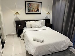Easy Stay at Embassy Gardens Apartment