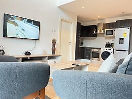 Easy Stay at Embassy Gardens Apartment