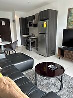 Easy Stay at Embassy Gardens Apartment