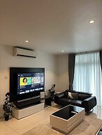 Easy Stay at Embassy Gardens Apartment