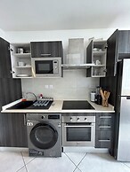 Easy Stay at Embassy Gardens Apartment