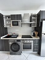 Easy Stay at Embassy Gardens Apartment