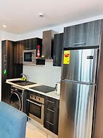 Easy Stay at Embassy Gardens Apartment