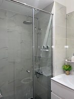 Easy Stay at Embassy Gardens Apartment