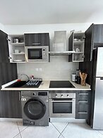 Easy Stay at Embassy Gardens Apartment