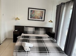 Easy Stay at Embassy Gardens Apartment