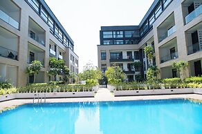 Easy Stay at Embassy Gardens Apartment