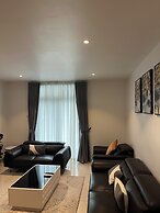 Easy Stay at Embassy Gardens Apartment