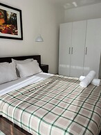 Easy Stay at Embassy Gardens Apartment