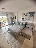 Pool/garden/seaview/kingbed/acbeach/freep