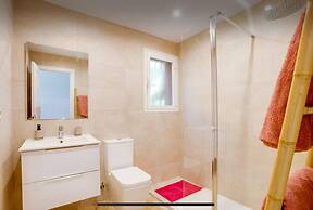 Pool/garden/seaview/kingbed/acbeach/freep