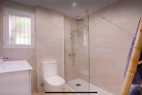 Pool/garden/seaview/kingbed/acbeach/freep