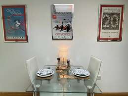 Cosy dog Friendly Self Contained Apartment With Parking