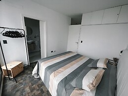 RentUp - Moderno dpto con balcón en Cañitas