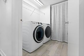 Beach Colony West 1C