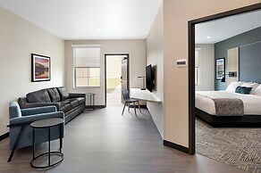 ClubHouse Hotel & Suites - Rapid City