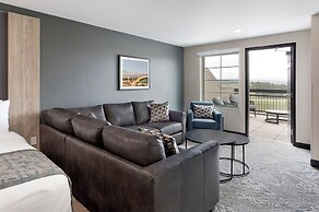 ClubHouse Hotel & Suites - Rapid City