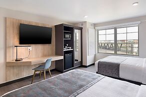 ClubHouse Hotel & Suites - Rapid City