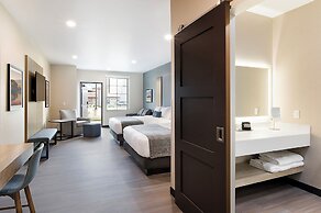 ClubHouse Hotel & Suites - Rapid City