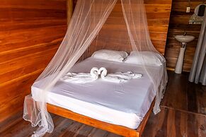 The Mompe Hostal Beach