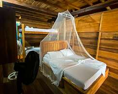 The Mompe Hostal Beach