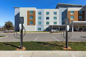 La Quinta Inn & Suites By Wyndham San Antonio At The Rim