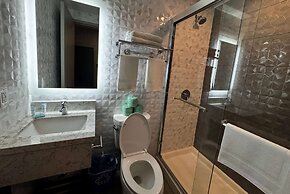 Super 8 by Wyndham Brooklyn Fulton Street/Broadway Junction