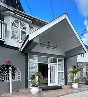 Island Stays by Bay Heights Escape