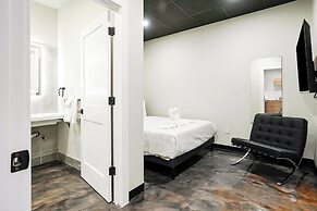461 Melwood Suites Unit 101 2Bed/2Bath